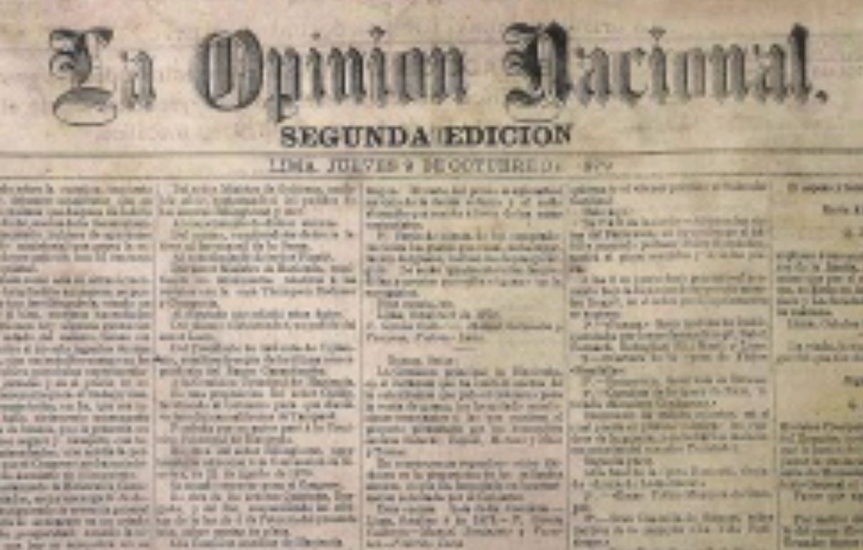 Portada del periódico La Opinión Nacional del 8 de junio de 1879, mostrando noticias sobre la Guerra del Pacífico