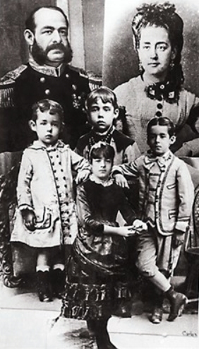Miguel Grau y su familia