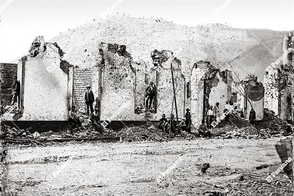 Lima devastada en 1881, consecuencia de la traición de Piérola durante la Guerra del Pacífico
