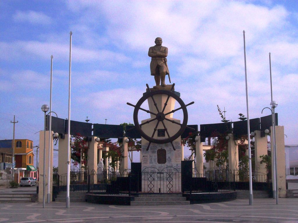 Monumento a Miguel Grau en Islay