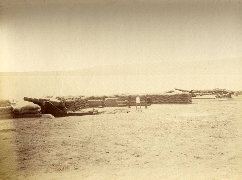 Fotografía de la batería baja peruana previa a la toma de Arica