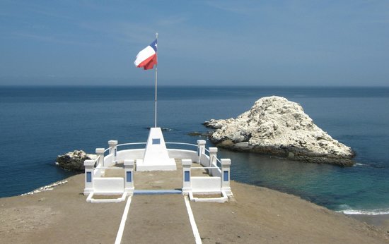Monumento conmemorativo del desembarco de Pisagua